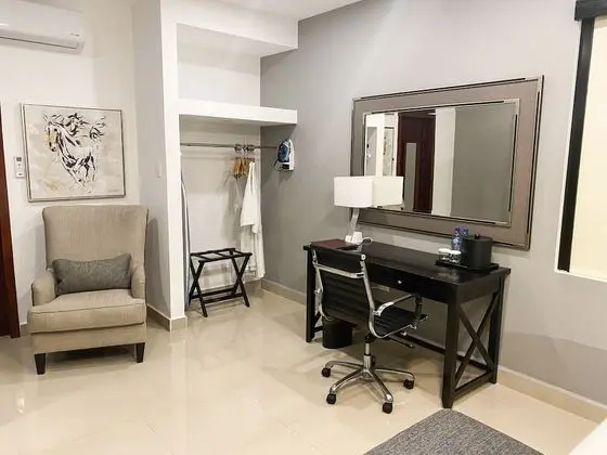 Premium Oda, 1 En Büyük (King) Boy Yatak, Sigara İçilmez, Buzdolabı ve Mikrodalga