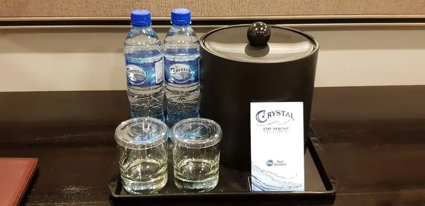 Premium Oda, 2 Büyük (Queen) Boy Yatak, Sigara İçilmez, Buzdolabı ve Mikrodalga