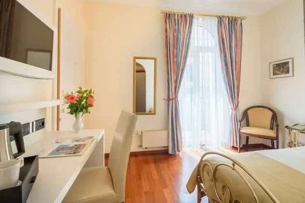 Executive Oda, 1 Tek Kişilik Yatak, Kısmi Göl Manzaralı (Balcony)