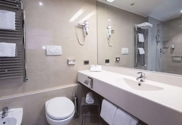 Comfort Oda, 2 Tek Kişilik Yatak, Sigara İçilmez, 2 Banyolu