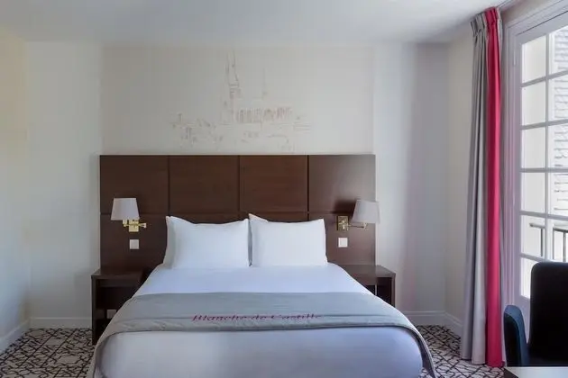 Classic Oda, 1 Büyük (Queen) Boy Yatak, Sigara İçilmez