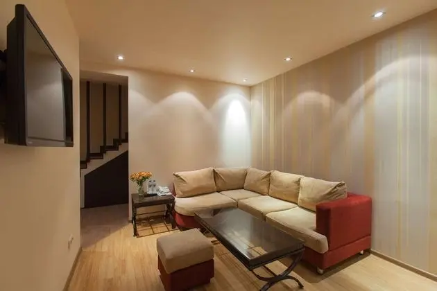 Süit, 1 Büyük (Queen) Boy Yatak, Göl Manzaralı (Two Floor Suite)
