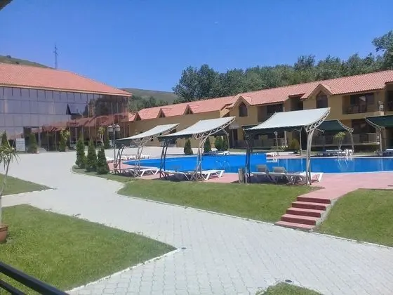Süit, 1 Büyük (Queen) Boy Yatak, Göl Manzaralı (Two Floor Suite)