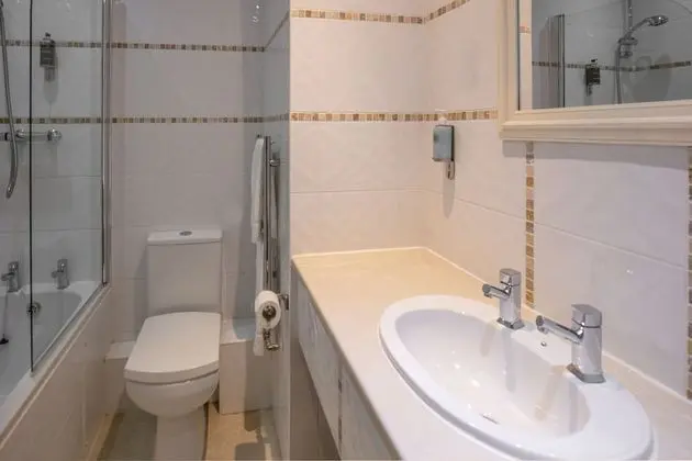 Standard Oda, 1 En Büyük (King) Boy Yatak, Sigara İçilmez