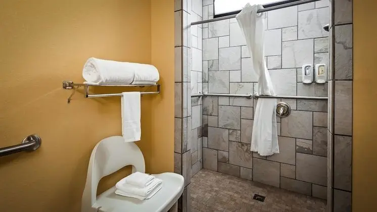 Comfort Oda, 1 En Büyük (King) Boy Yatak, Engellilere Uygun
