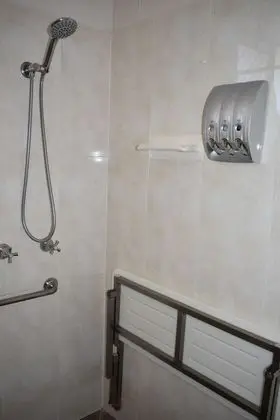 Family Oda, Birden Çok Yatak, Sigara İçilmez (NonSmoking)