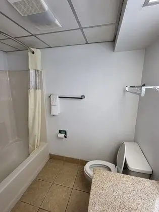 Standard Room, 2 Double Beds, Non Smoking, Refrigerator & Microwave (Pet Friendly)