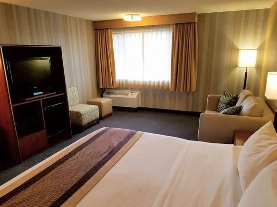 Standard Oda, 1 En Büyük (King) Boy Yatak ve Çekyat, Sigara İçilmez (with Sofabed)