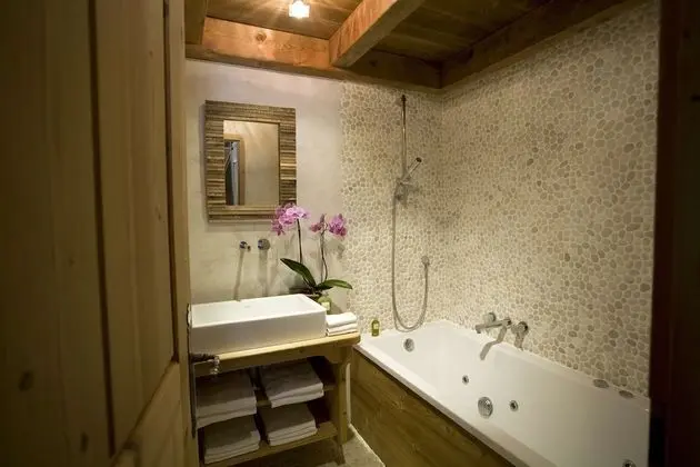 Süit, Birden Çok Yatak, Sigara İçilmez, Dağ Manzaralı