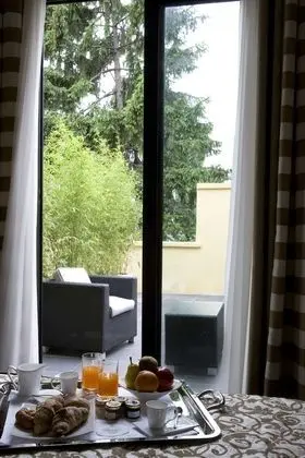 Deluxe Oda, 1 Büyük (Queen) Boy Yatak, Balkon