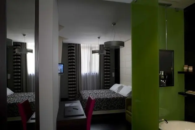 Standard Oda, 1 Büyük (Queen) Boy Yatak