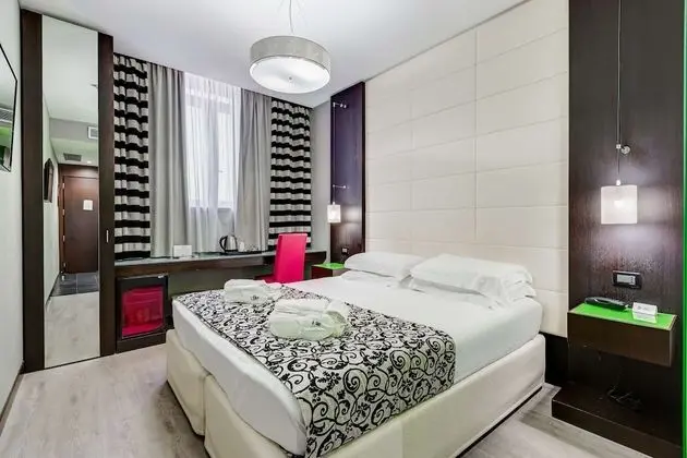 Standard Oda, 1 Büyük (Queen) Boy Yatak