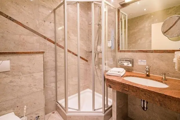 Standard Oda, 1 Çift Kişilik Yatak (Converts to 2 Twin Beds)