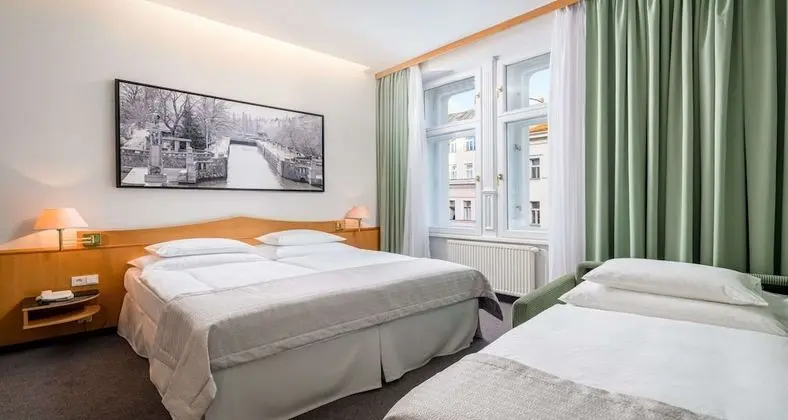 Superior Oda, 1 Çift Kişilik Yatak ve Çekyat, Küvet (with Sofabed)