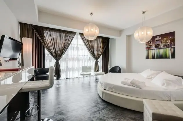 Design Süit, 1 En Büyük (King) Boy Yatak