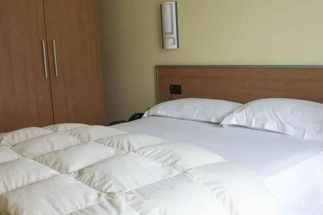 Standard Oda, 1 Büyük (Queen) Boy Yatak