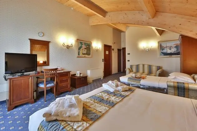 Junior Süit, Birden Çok Yatak (with 1 Sofabed)