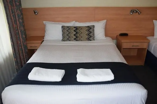 Deluxe Oda, Birden Çok Yatak, Sigara İçilmez (2 queen and 1 single bed)