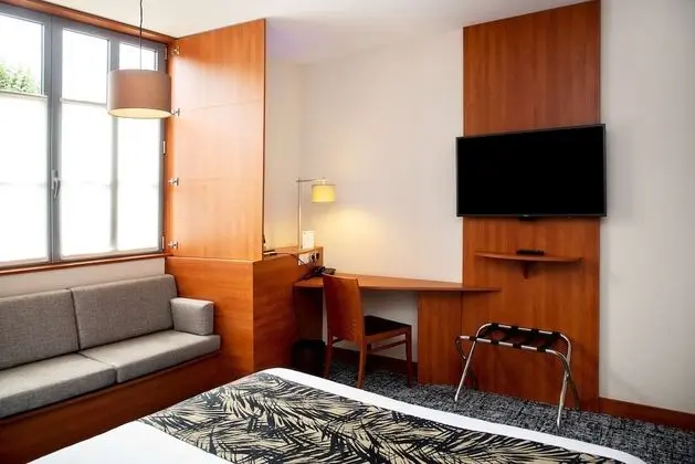 Comfort Oda, 1 Büyük (Queen) Boy Yatak, Sigara İçilmez, Avlu Manzaralı