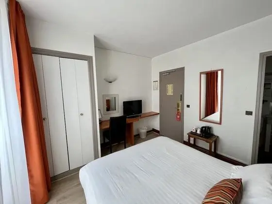 Comfort Tek Büyük Yataklı Oda