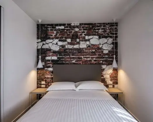 Standard Oda, 1 Büyük (Queen) Boy Yatak, Sigara İçilmez