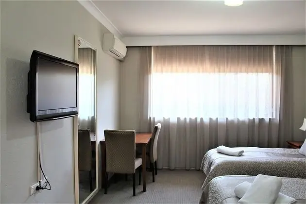 Deluxe İki Ayrı Yataklı Oda (The Twin Room 1 Queen 1 Single)