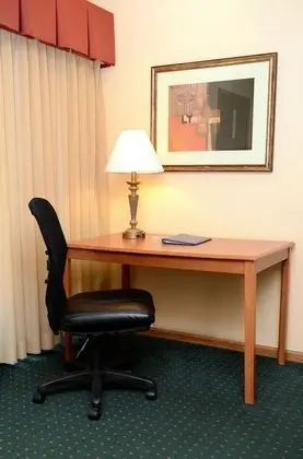 Standard Oda, 2 Çift Kişilik Yatak, Sigara İçilebilir, Mikrodalga
