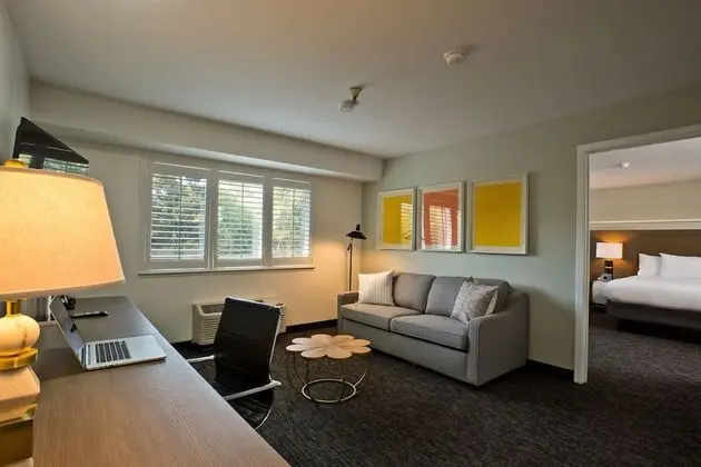 Superior Stüdyo Süit (Executive 2 Queen Suite)