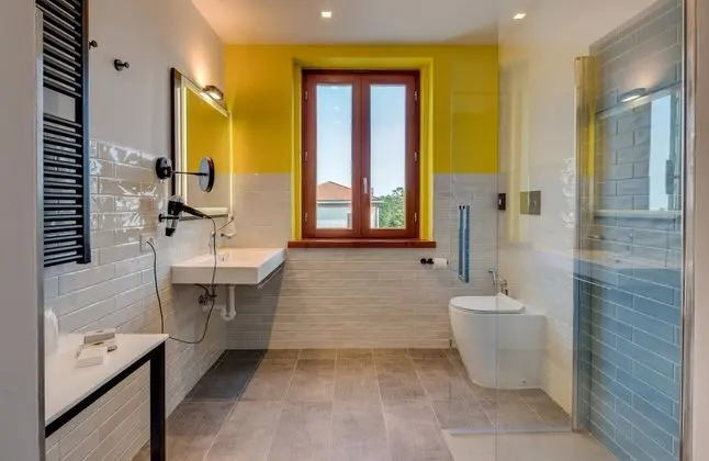 Deluxe Oda, 1 En Büyük (King) Boy Yatak