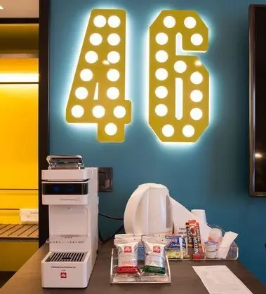 Deluxe Oda, 1 En Büyük (King) Boy Yatak