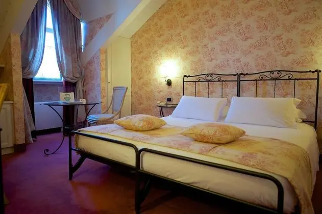 Deluxe Oda, 1 En Büyük (King) Boy Yatak, Sigara İçilmez, Sıcak Su Küveti