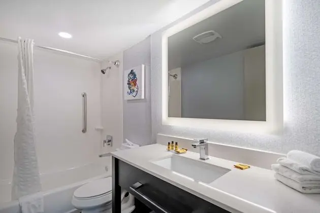 Standard Oda, 1 En Büyük (King) Boy Yatak, Balkon, Okyanusa Sıfır