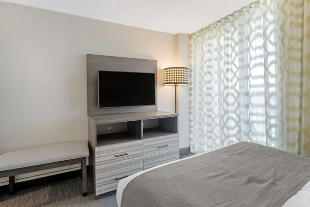 Standard Oda, 2 Büyük (Queen) Boy Yatak, Balkon, Okyanusa Sıfır