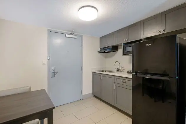 Standard Oda, 2 Büyük (Queen) Boy Yatak, Balkon, Okyanusa Sıfır