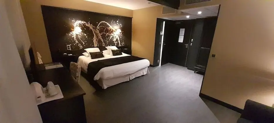 Junior Süit (with SAUNA access)