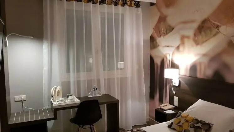 Standard Tek Büyük Yataklı Oda (with SAUNA access)