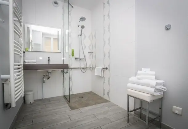 Classic Oda, 1 Büyük (Queen) Boy Yatak, Sigara İçilmez