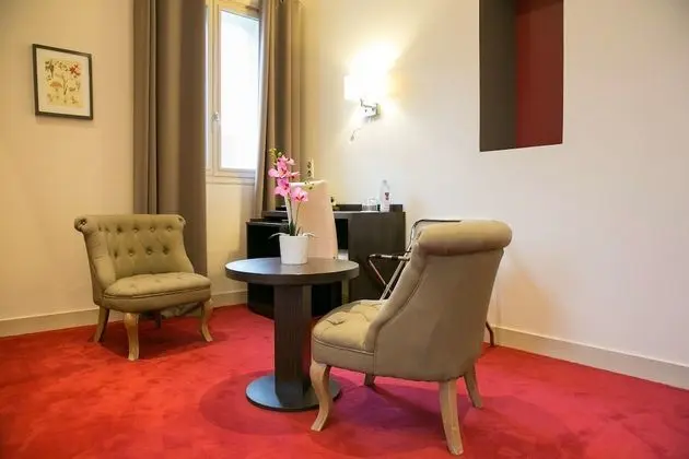 Junior Süit, 1 Büyük (Queen) Boy Yatak, Sigara İçilmez, Balkon
