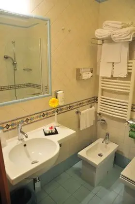Standard Apart Daire, Birden Çok Yatak, Küçük Mutfak, Ek Bina