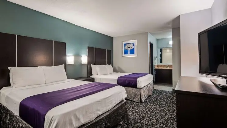 Standard Oda, 2 Büyük (Queen) Boy Yatak, Sigara İçilmez, Buzdolabı ve Mikrodalga