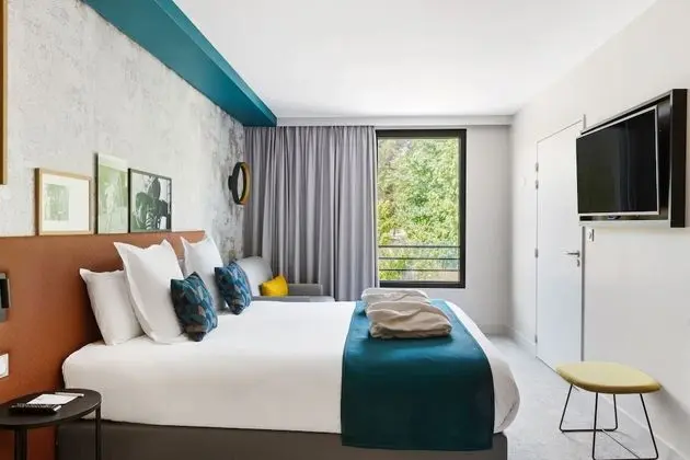 Standard Oda, 1 Büyük (Queen) Boy Yatak, Sigara İçilmez (with Sofabed)