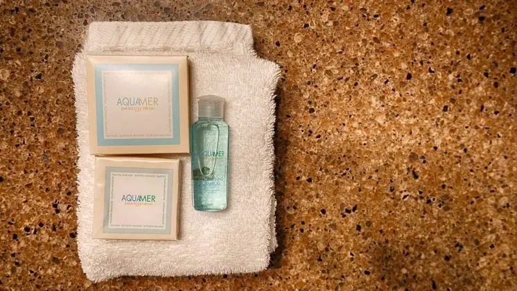 Standard Oda, 1 Büyük (Queen) Boy Yatak, Engellilere Uygun, Sigara İçilmez