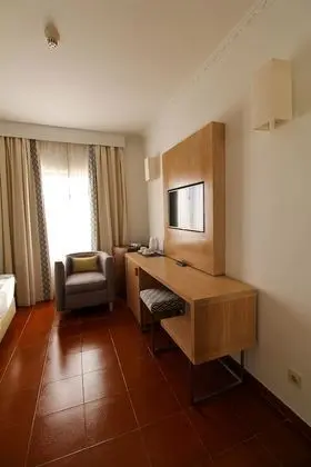 Süit, Birden Çok Yatak, Sigara İçilmez, Balkon