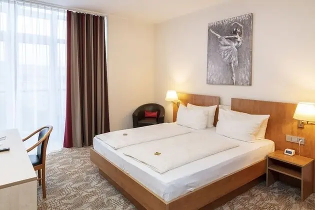 Standard Oda, Birden Çok Yatak, Küçük Mutfak (Converts to 2 Twin Beds;with Sofabed)