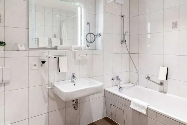 Standard Oda, Birden Çok Yatak, Küçük Mutfak (Converts to 2 Twin Beds;with Sofabed)