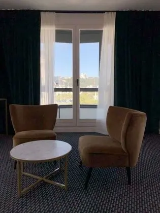 Family Oda, Birden Çok Yatak, Sigara İçilmez, Balkon