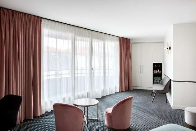 Family Oda, Birden Çok Yatak, Sigara İçilmez, Balkon