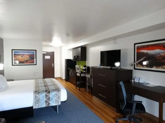 Standard Oda, 2 Büyük (Queen) Boy Yatak, Sigara İçilmez, Mutfak