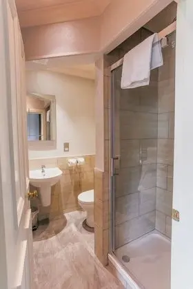 Classic Twin With View