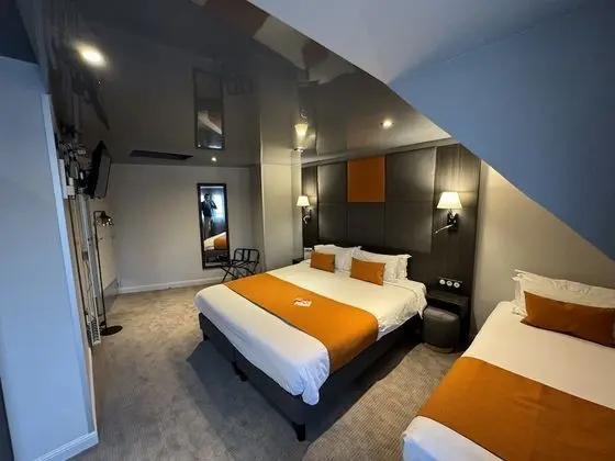 Junior Süit, 1 Büyük (Queen) Boy Yatak